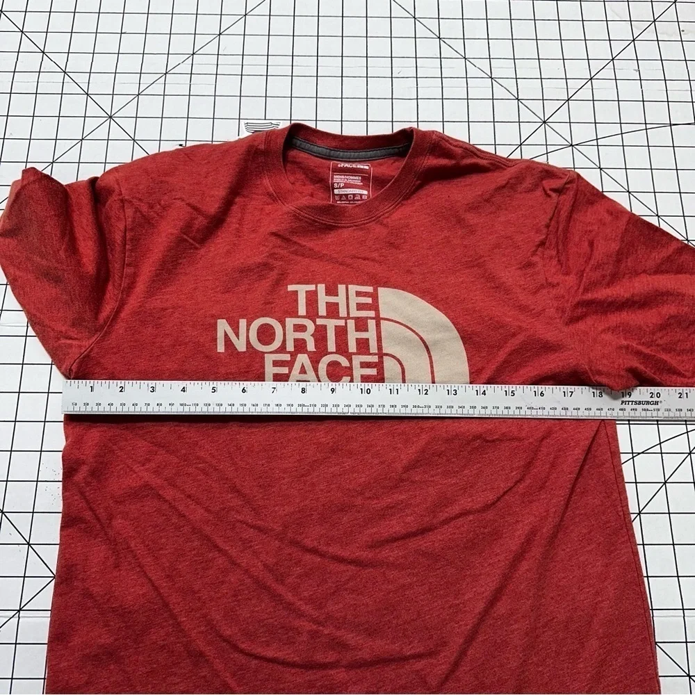 The North Face sz small shirt A32